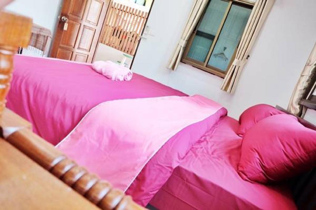 Baan Bunyat Hotel Chiang Mai Bagian luar foto