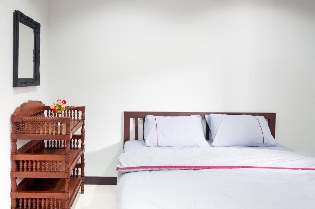 Baan Bunyat Hotel Chiang Mai Bagian luar foto